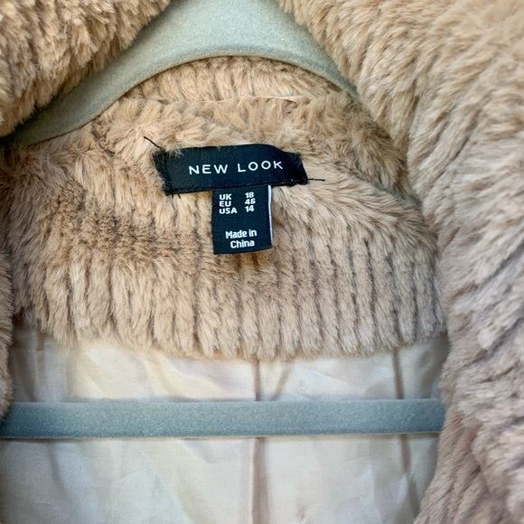 New Look Sherpa Jacket with Pockets and Waist Drawstring - Picture 4 of 10